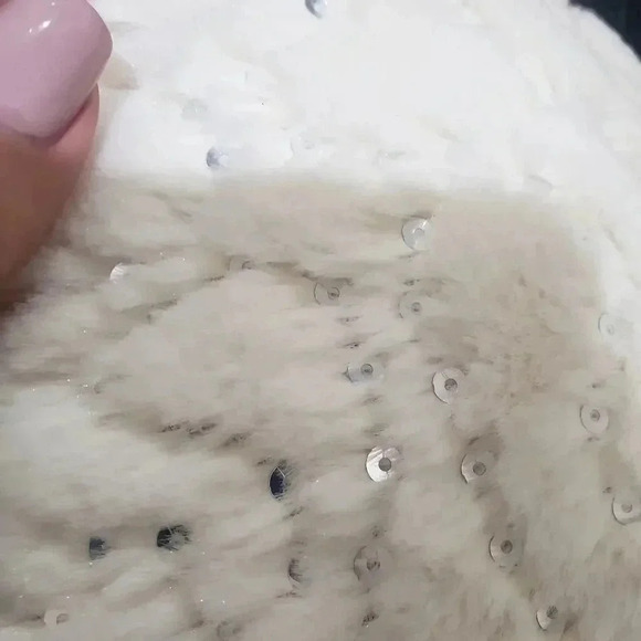 Pier 1 Round Poof Pillow - Picture 5 of 5